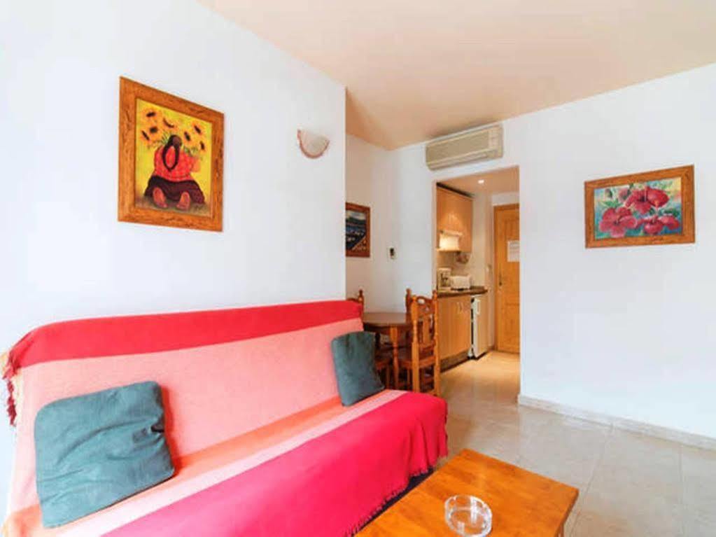 Vicenta Apartaments Torremolinos Dış mekan fotoğraf